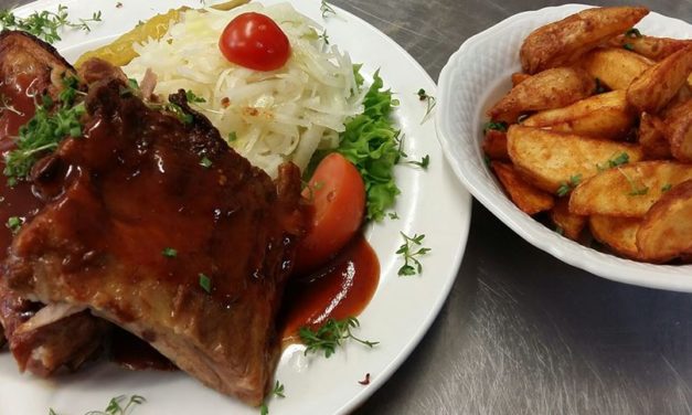 Spareribs mit Potatoe Wedges 2018